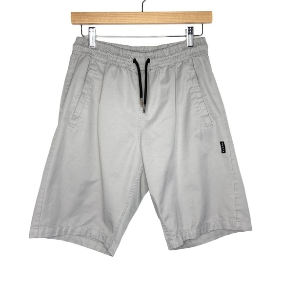 Alpha Mens Elastic Waist Drawstring 9” Shorts Size Medium Gray Pockets - Picture 1 of 6